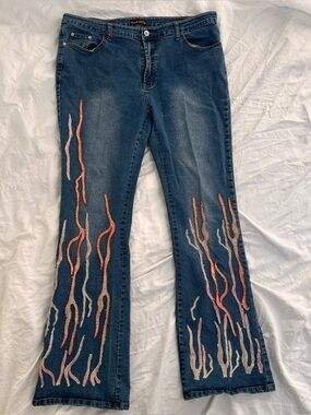 Vintage Black Cat Embroidered Flare Jeans // boot cut // size 34”
